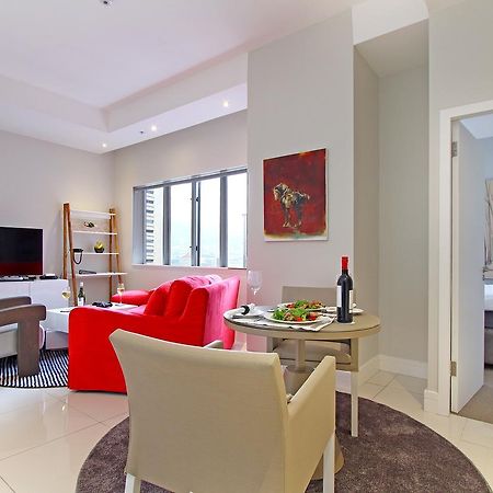 Triangle Luxury Suites By Totalstay Fokváros Kültér fotó