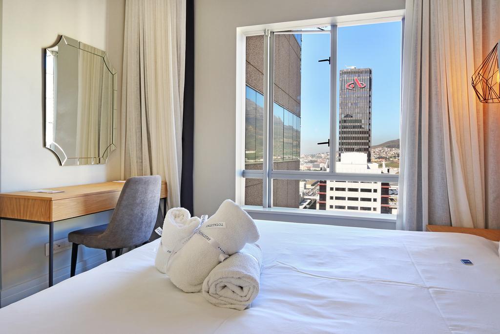 Triangle Luxury Suites By Totalstay Fokváros Kültér fotó