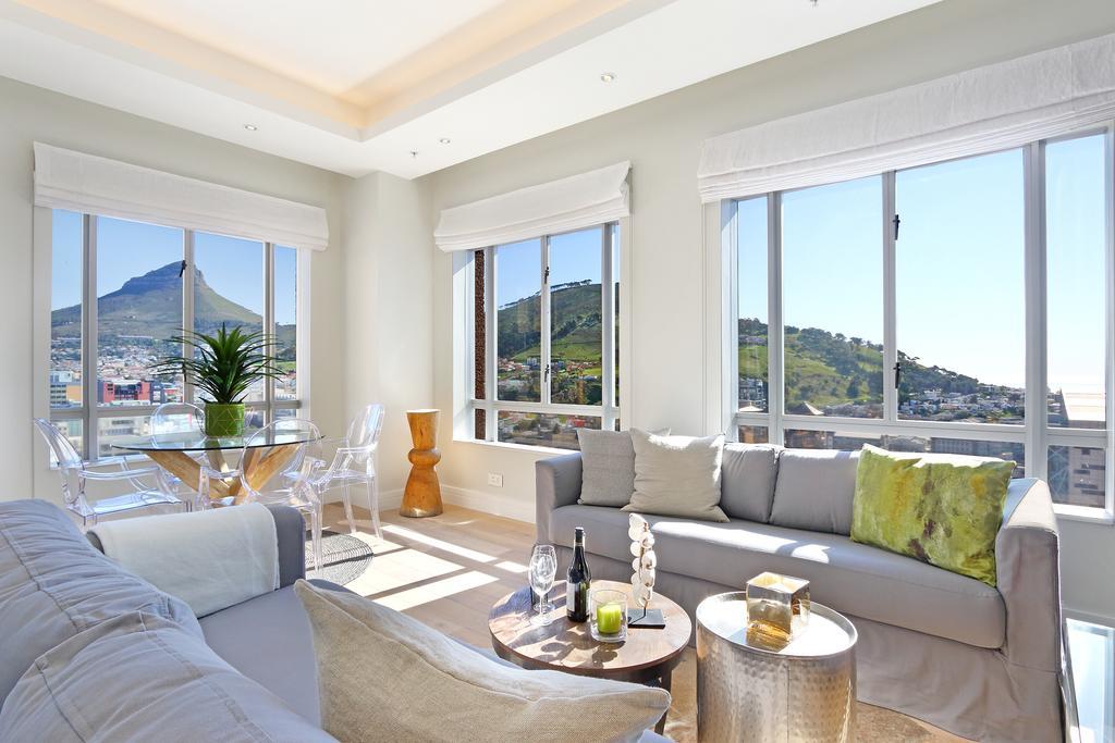 Triangle Luxury Suites By Totalstay Fokváros Kültér fotó