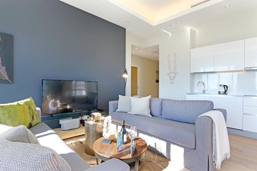 Triangle Luxury Suites By Totalstay Fokváros Kültér fotó