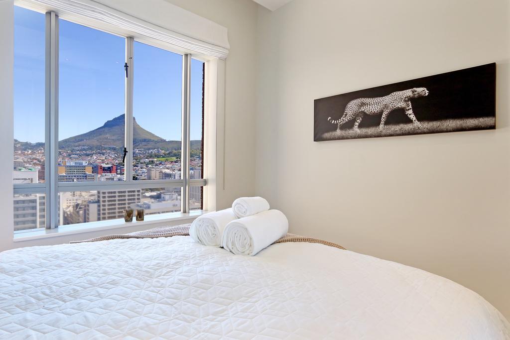 Triangle Luxury Suites By Totalstay Fokváros Kültér fotó