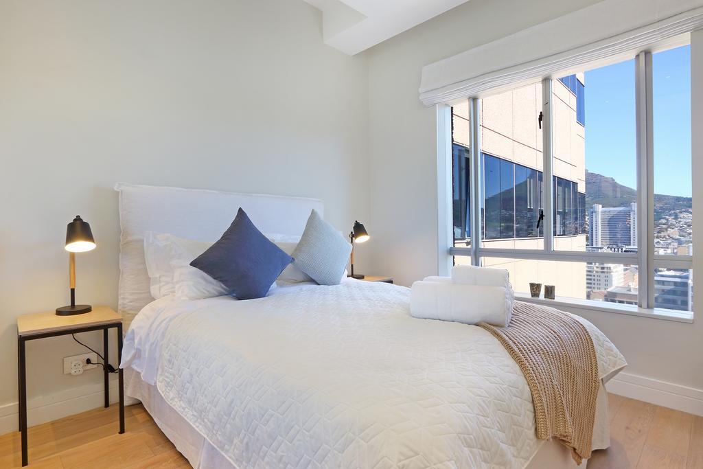 Triangle Luxury Suites By Totalstay Fokváros Kültér fotó
