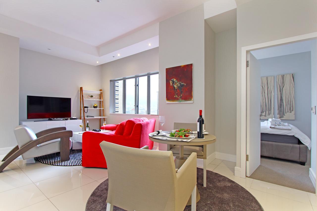 Triangle Luxury Suites By Totalstay Fokváros Kültér fotó
