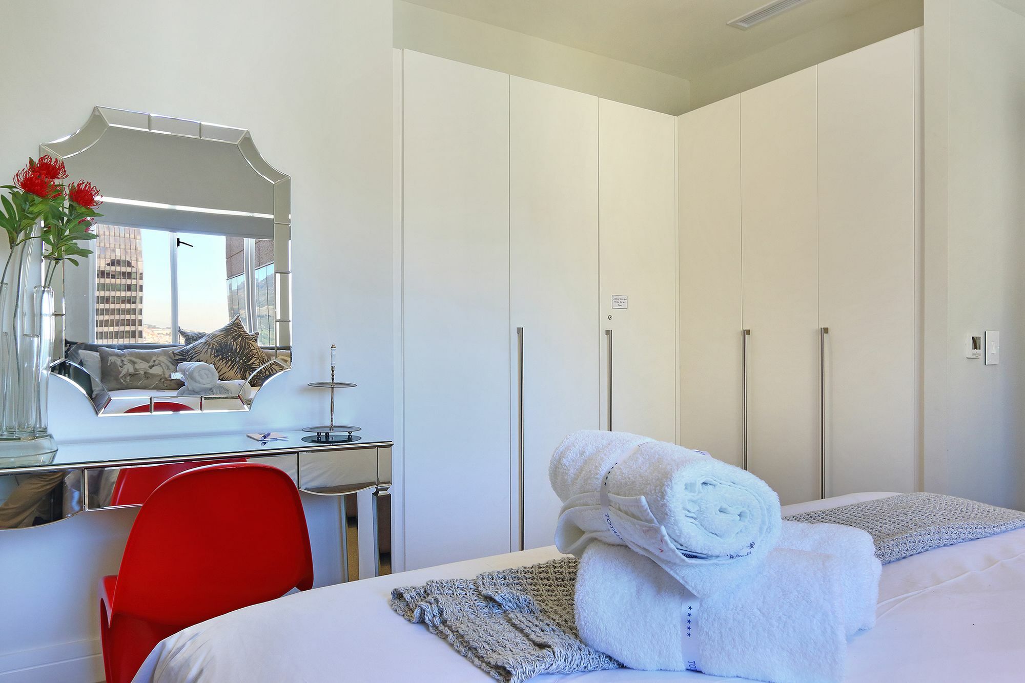 Triangle Luxury Suites By Totalstay Fokváros Kültér fotó