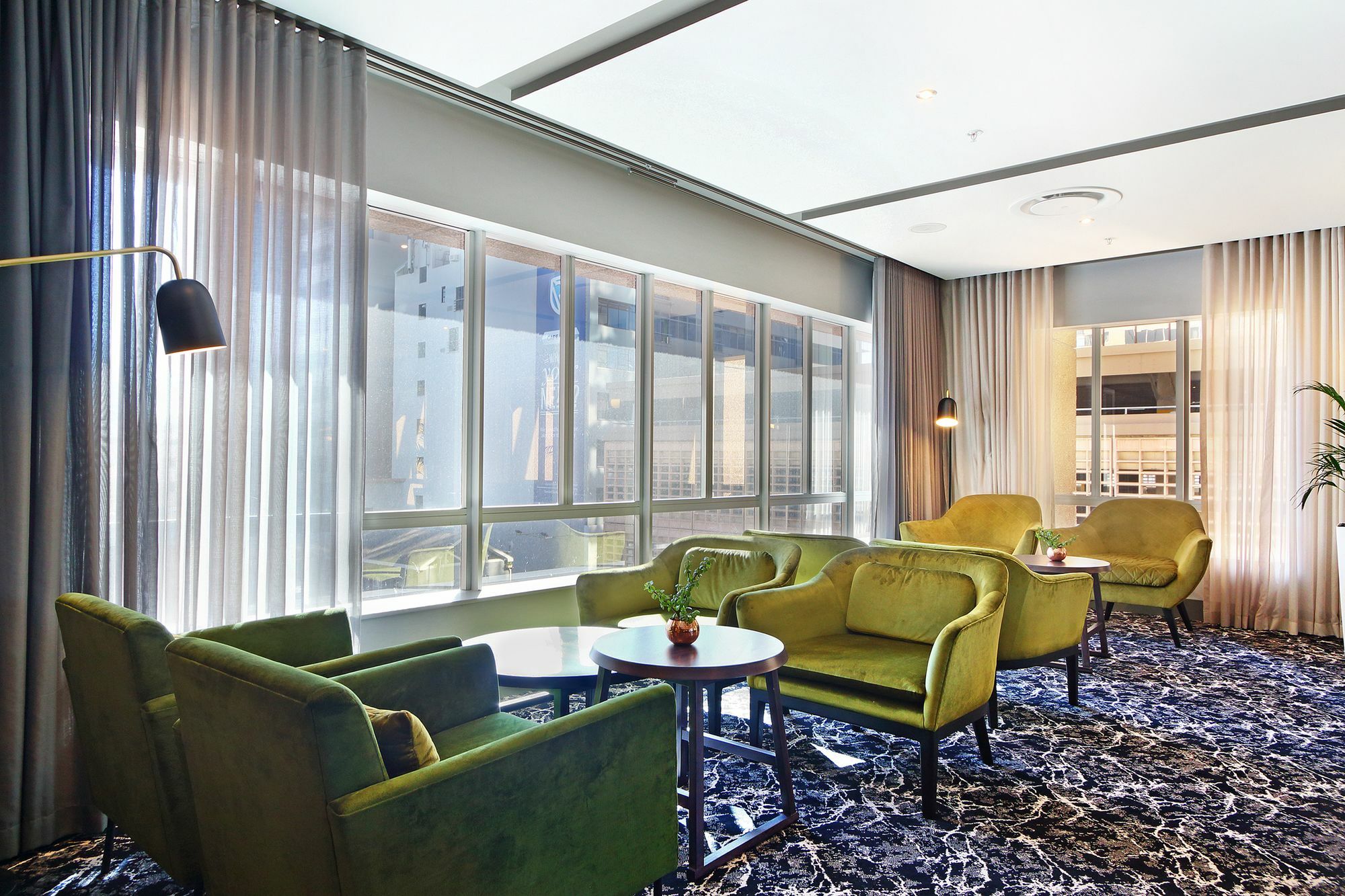 Triangle Luxury Suites By Totalstay Fokváros Kültér fotó