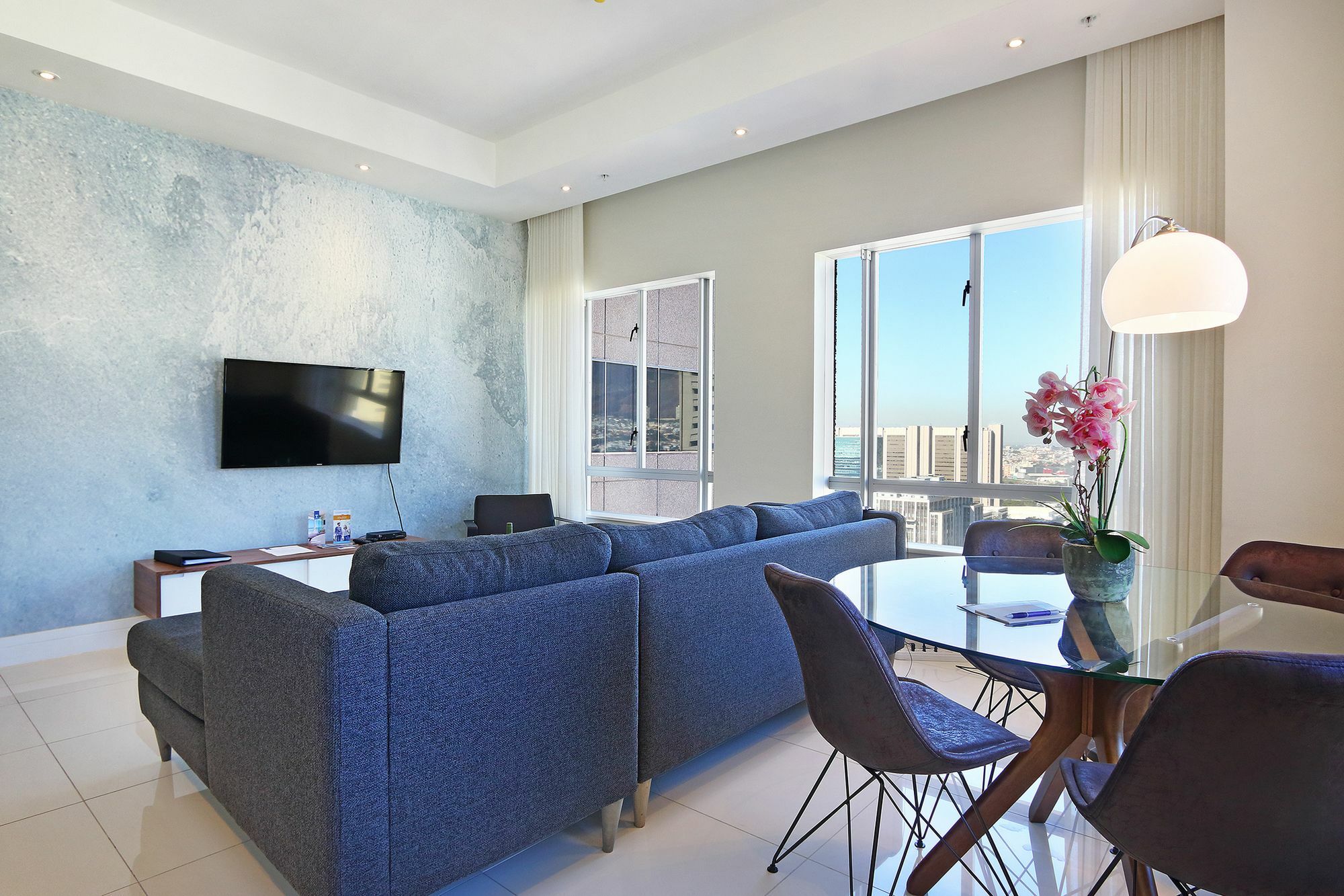 Triangle Luxury Suites By Totalstay Fokváros Kültér fotó