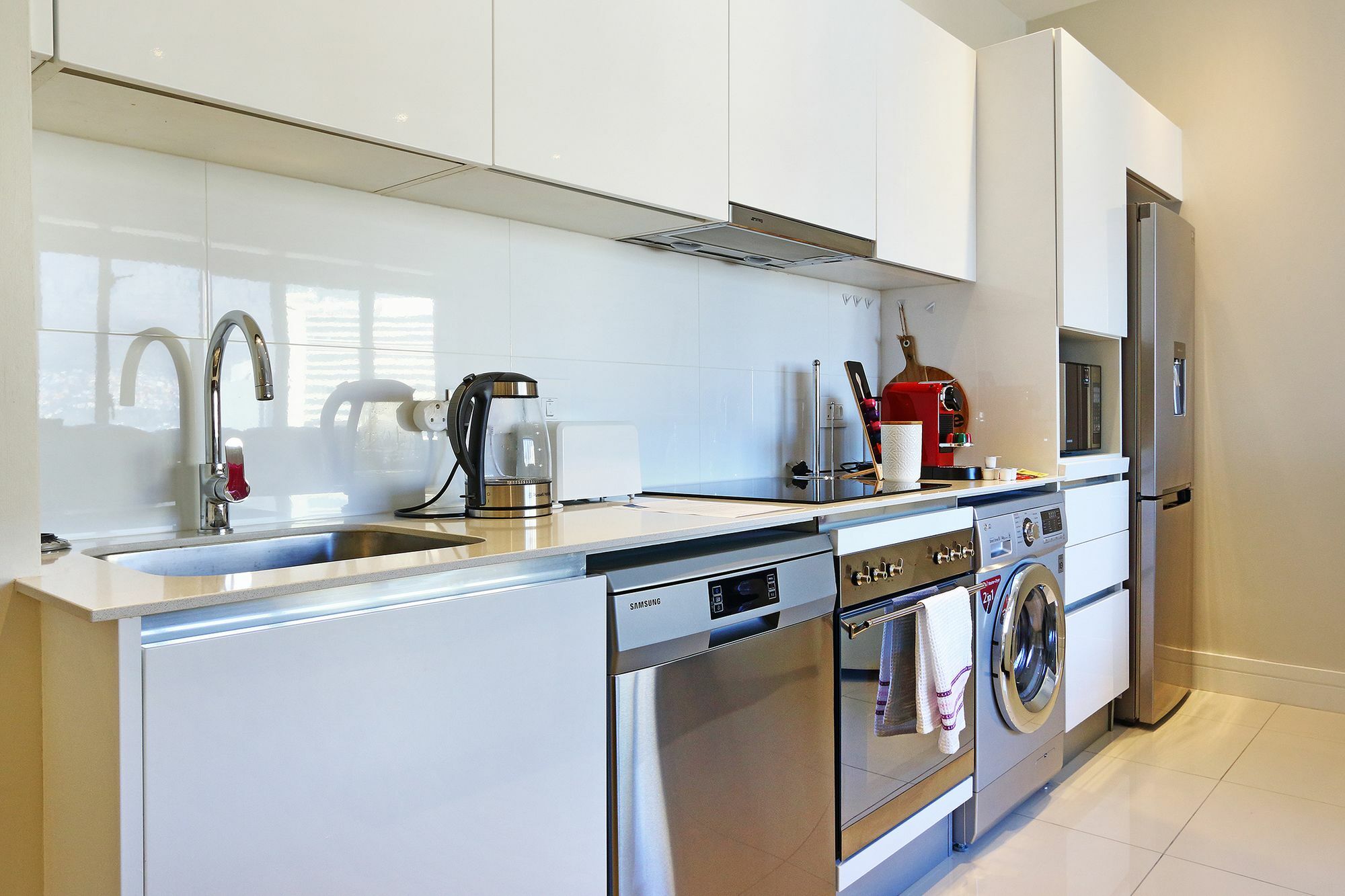 Triangle Luxury Suites By Totalstay Fokváros Kültér fotó