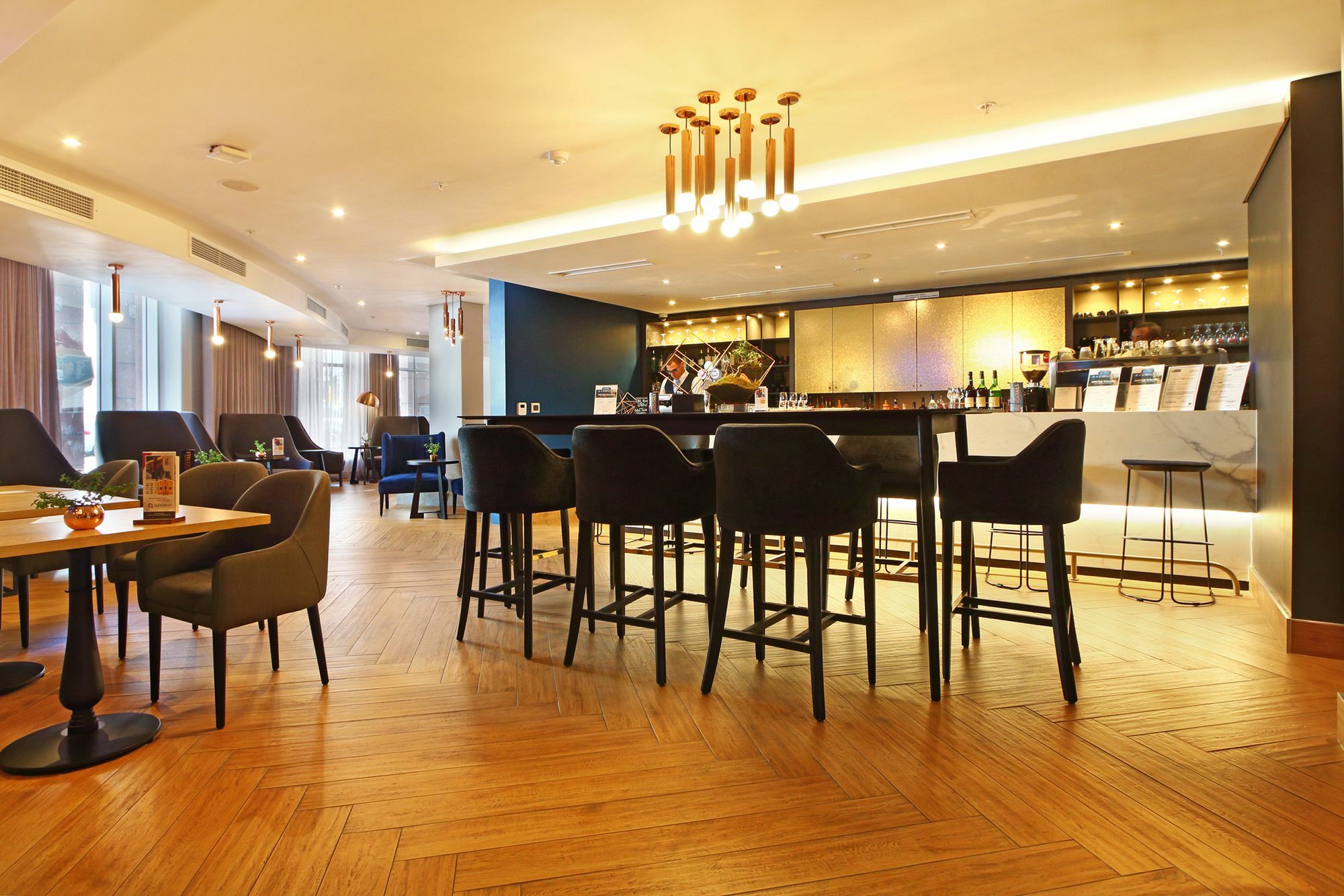 Triangle Luxury Suites By Totalstay Fokváros Kültér fotó