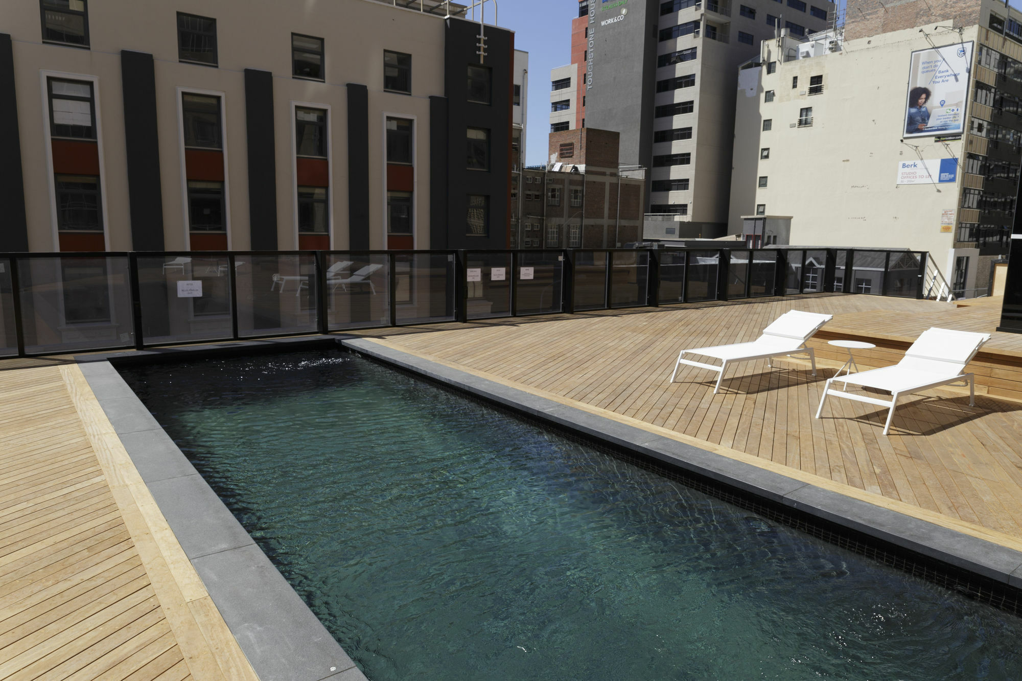 Triangle Luxury Suites By Totalstay Fokváros Kültér fotó