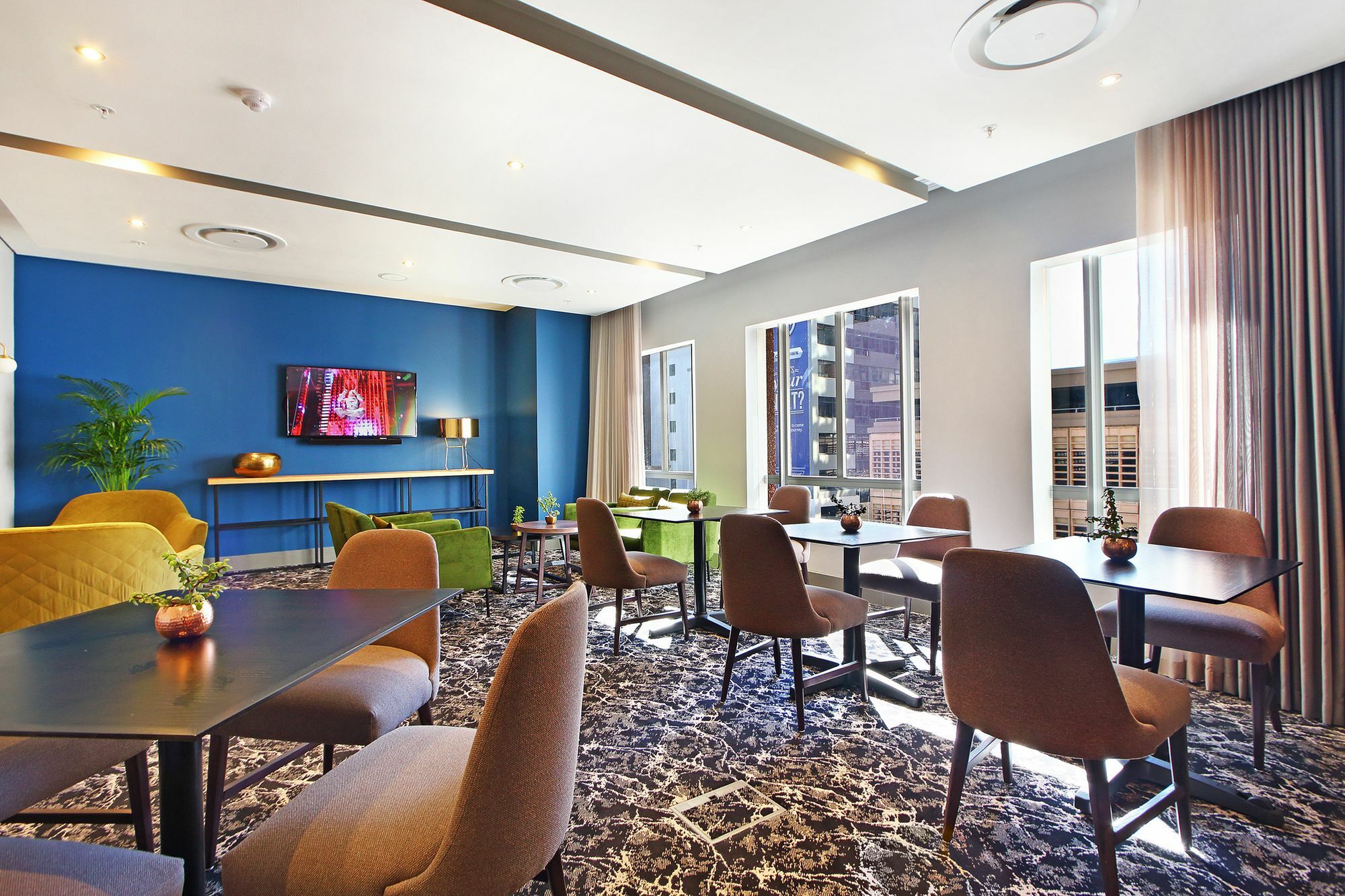Triangle Luxury Suites By Totalstay Fokváros Kültér fotó